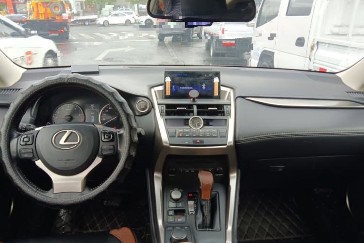 Used Lexus NX 2015 200 Front-Wheel Drive X-Trail SE Edition Center Console