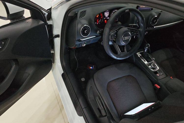 Used Audi A3 2020 Restyled Sportback 35 TFSI Entry-Level China VI Emission Standard