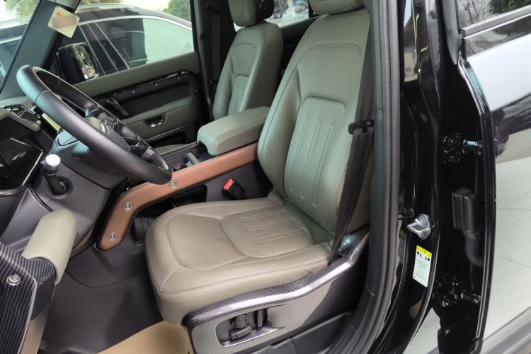 Used Land Rover Defender 2022 110 P400 Dark Edition
