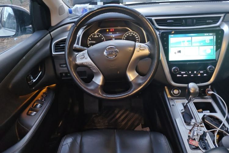 Used Nissan Murano 2019 2.5L XL Two-Wheel Drive Smart Connect Luxury Edition China VI Standard Steering Wheel