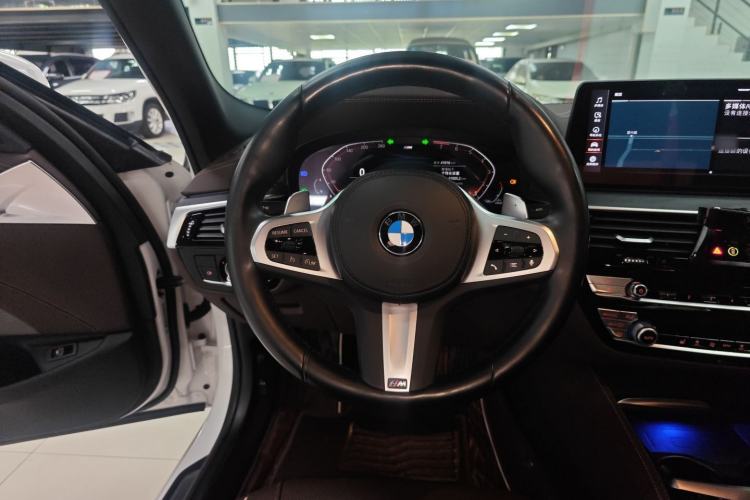 Used BMW 5 Series 2022 Restyled 530Li Leading Edition M Sport Package Steering Wheel