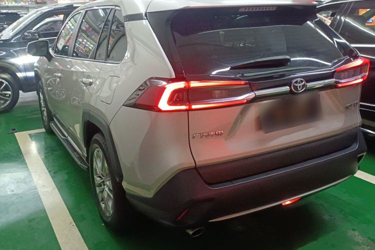 Used Toyota Wildlander 2022 2.0L CVT Two-Wheel Drive Luxury PLUS Edition Exterior 2