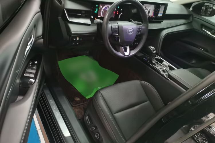 Used Toyota Camry 2024 Dual-Motor 2.0 HGVP Luxury Edition
