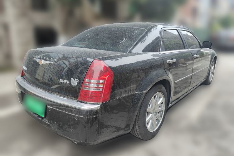 Used Chrysler 300C 2006 5.7L Luxury Navigation Edition Rear Right 45 Deg