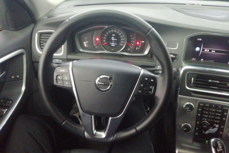 Used Volvo S60 2019 S60L T3 Intelligent Upgrade Edition Steering Wheel