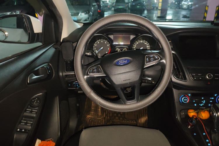 Used Ford Focus 2015 Sedan EcoBoost 180 Automatic Elite Model
