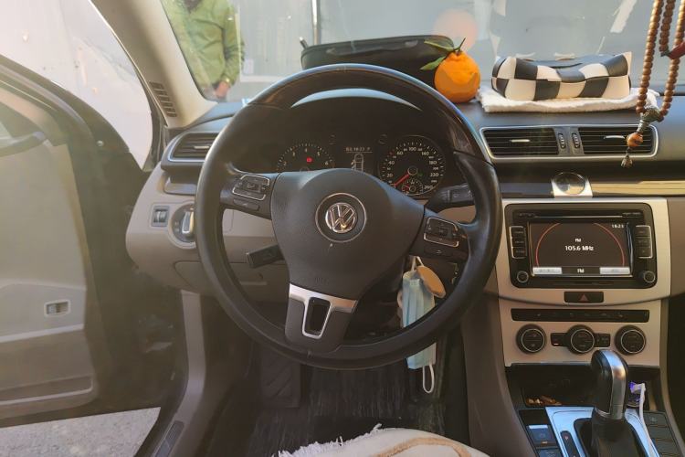 Used Volkswagen Magotan 2013 2.0 TSI Prestige Model Steering Wheel