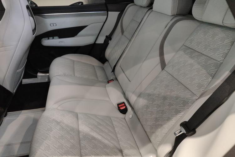 Used Zeekr 001 2024 WE Edition 100 kWh Rear-Drive
