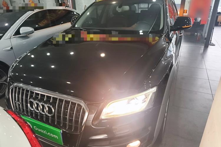 Used Audi Q5 2017 Plus 40 TFSI Technology Model