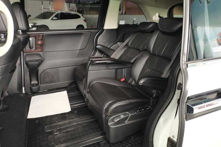 Used Honda Elysion 2016 2.4L Supreme Edition