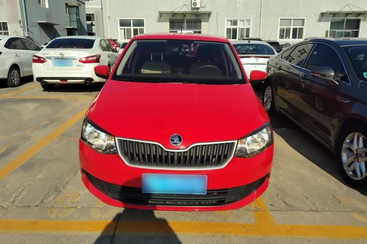 Used Skoda Fabia 2015 1.4L Manual Front-Wheel Drive Model