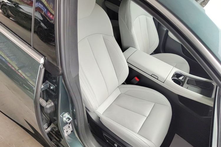 Used XPeng P7 2023 P7i 702 Max Right Front Seat