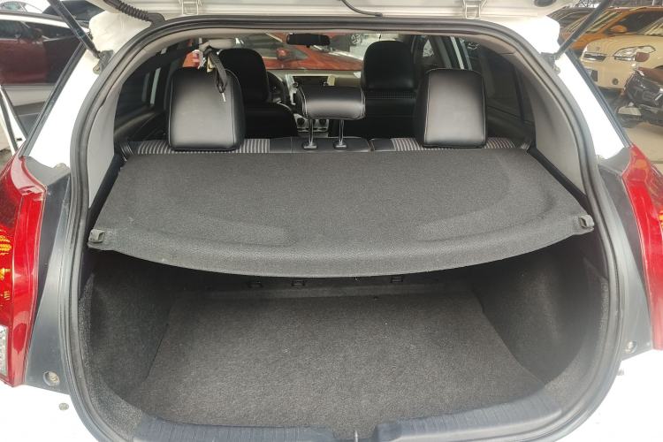 Used Toyota YARiS L Zhi Xuan 2015 1.5G Manual Xuan Dong Sunroof Special Edition Trunk