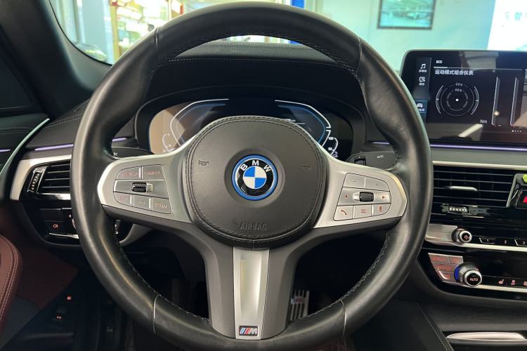 Used BMW 5 Series New Energy 2022 Second Facelift 535Le M Sport Package Interior 11