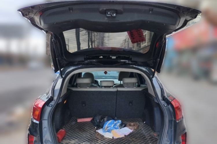 Used Bestune X80 2015 2.0L automatic luxury version