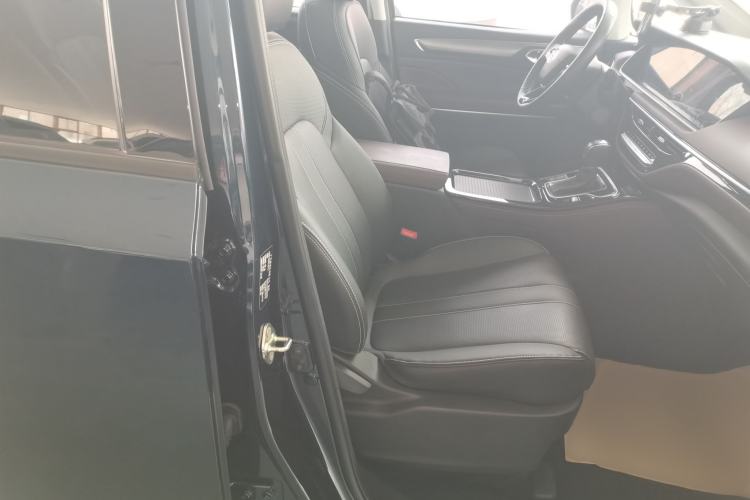 Used GAC Trumpchi M6 2023 PRO 270T DCT Luxury Edition Right Front Seat