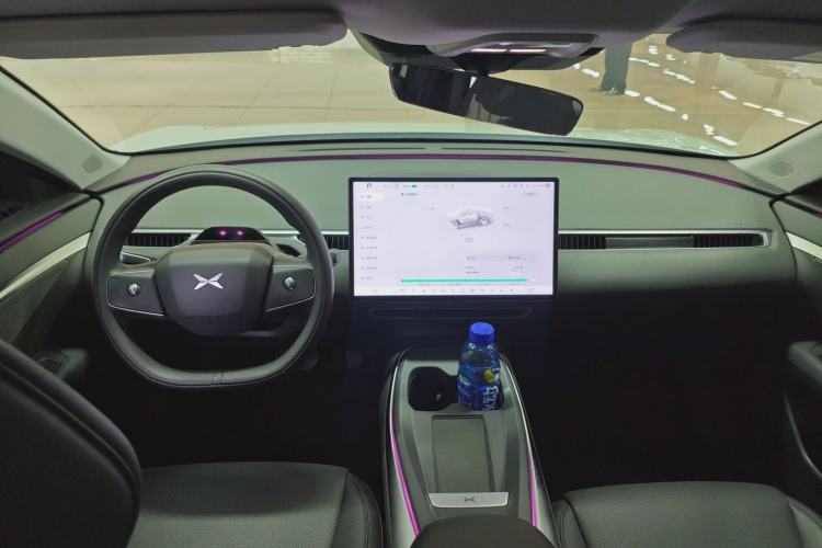 Used XPeng MONA M03 2024 620 with Ultra-Long Range Center Console