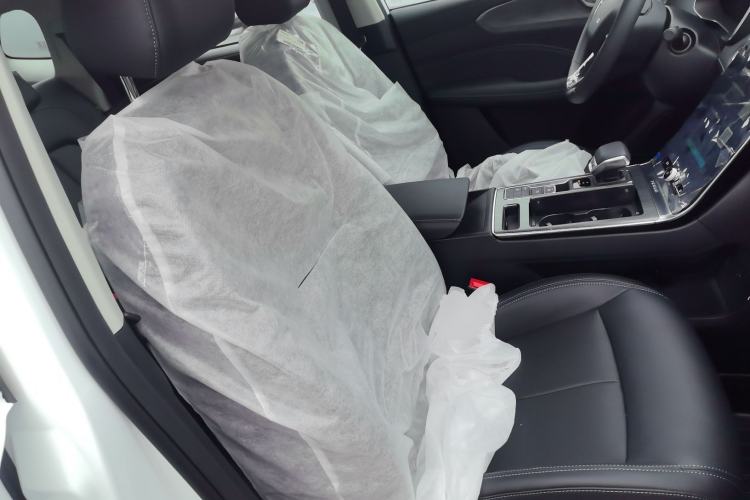 Used Roewe RX5 2025 PLUS 330TGI Automatic Trendsetting Smart Edition Right Front Seat