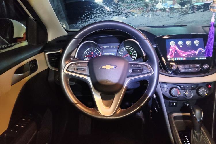 Used Chevrolet Monza 2021 320 Automatic Enjoyment Sunroof Edition Steering Wheel