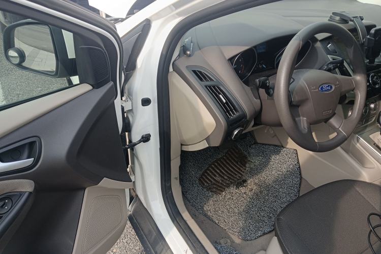 Used Ford Focus 2012 Sedan 1.6L Automatic Comfort Model