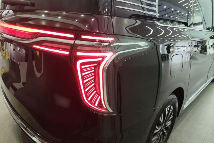 Used Hongqi HQ9 PHEV 2024 2.0T Four-Wheel Drive Luxury Edition