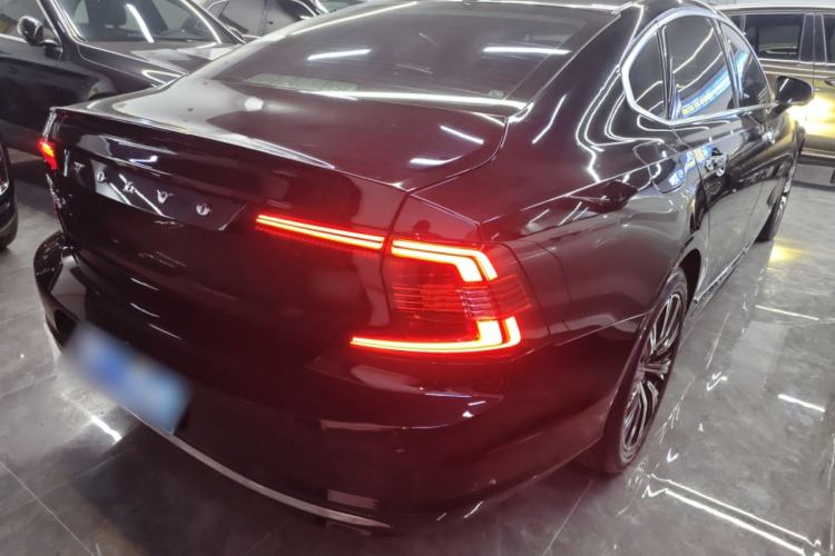Used Volvo S90 2022 B5 Zhiyi Luxury Edition
