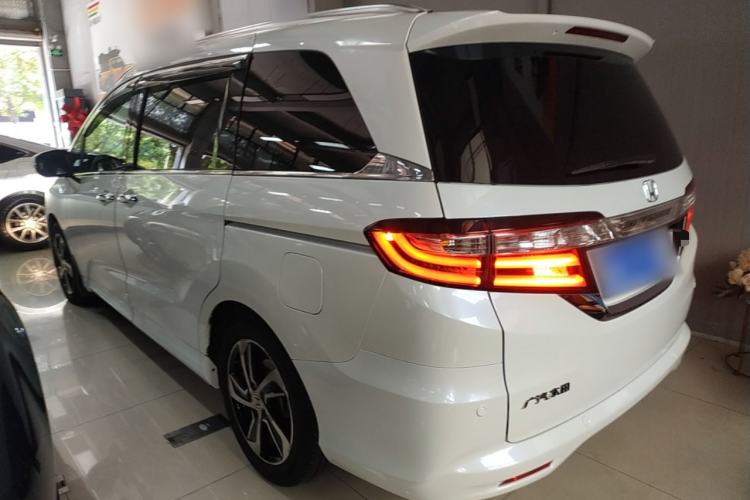 Used Honda Odyssey 2015 2.4L Supreme Edition
