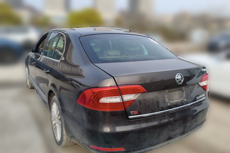 Used Skoda Superb 2013 1.8TSI Automatic Yashi Edition Rear Left 45 Deg