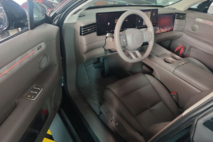 Used IM LS6 2026 Model Range-Extending 66 Max+ Driver Seat