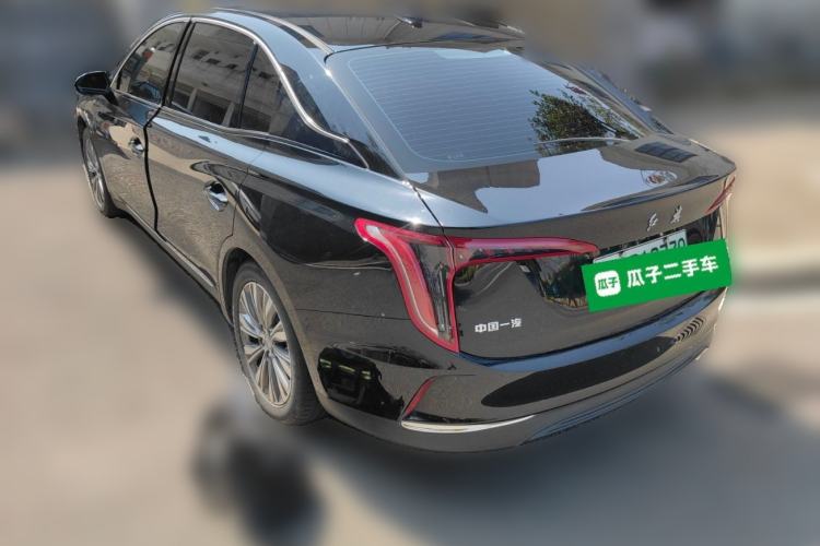 Used Hongqi E-QM5 2024 450km Range Commuter Version
