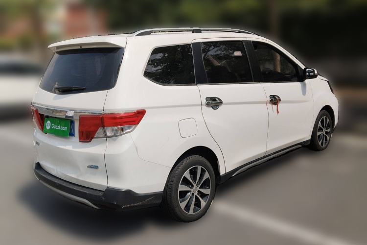 Used Venucia M50V 2017 1.6L XL CVT Luxury Edition
