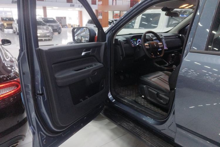 Used JMC DaDao 2024 All-Purpose 2.3T Diesel Manual Two-Wheel Drive Standard-Wheelbase Comfort Edition