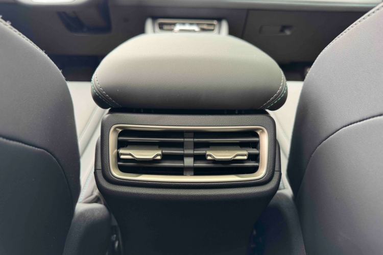 Used BYD Qin L 2025 DM-i Smart Drive 120KM Superior Model