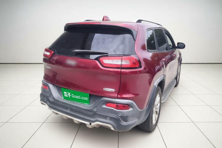 Used Jeep Cherokee 2016 2.4L Leading Edition Rear Right 45 Deg