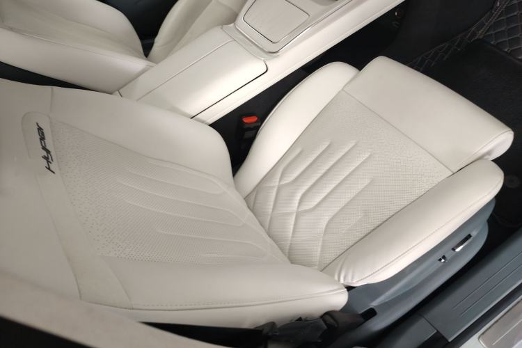 Used Hyptec GT 2023 710 Rear-Drive Supercharge Max Edition Right Front Seat