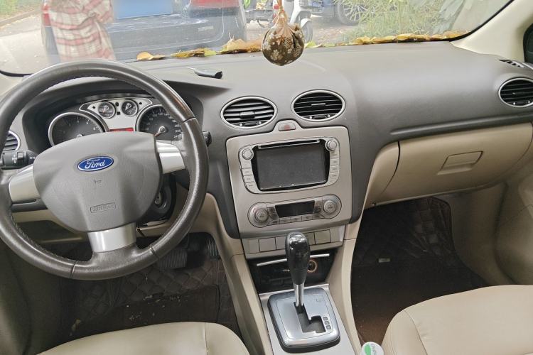 Used Ford Focus 2013 Hatchback Classic 1.8L Automatic Fashion Edition