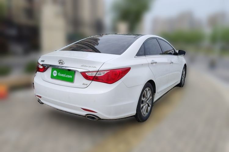 Used Hyundai Sonata 2013 2.4L Automatic Leading Edition China IV Standard Rear Right 45 Deg