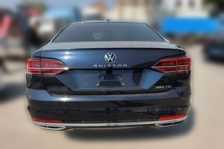 Used Volkswagen Phideon 2021 380TSI Luxury Edition
