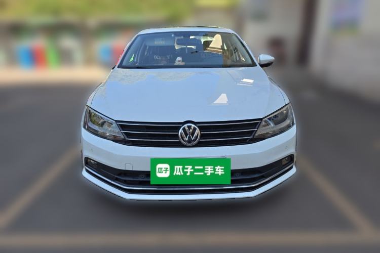 Used Volkswagen Sagitar 2015 230TSI Automatic Luxury Model