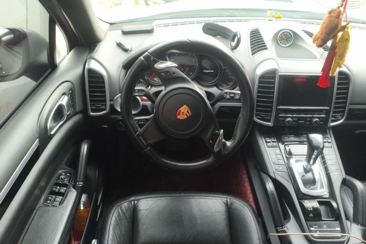 Used Porsche Cayenne  Steering Wheel