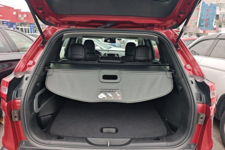 Used Jeep Cherokee 2016 2.4L Leading Smart Version
