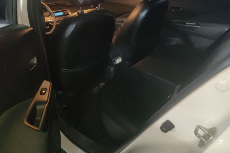 Used Nissan Kicks 2017 1.5L Manual Cool Dynamic Edition
