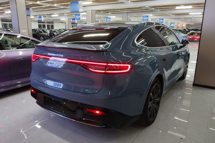 Used Hima Luxeed R7 2024 All-Electric 667 km Max