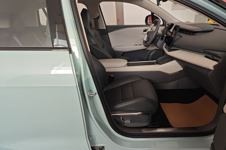 Used Lynk & Co 06 EM-P 2023 EM-P 126 Long-Range Halo