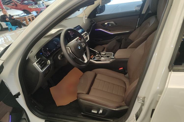 Used BMW 3 Series 2021 320i Sport Package
