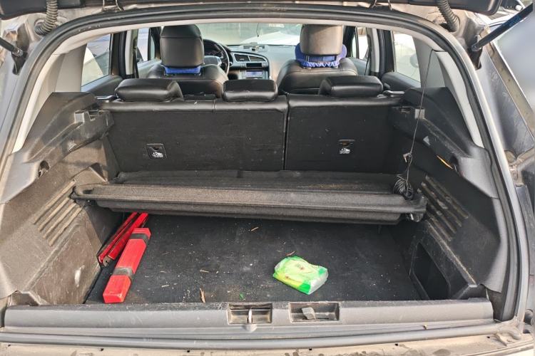 Used Peugeot 3008 2013 2.0L Automatic Trend Edition Trunk