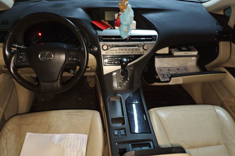 Used Lexus RX Classic 2011 270 Elegant Edition Center Console