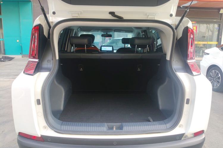 Used Bestune NAT 2023 PRO Comfortable Travel Battery-Swap Version 401km