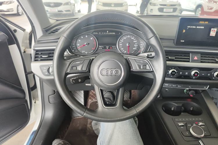 Used Audi A4L 2019 40 TFSI Ambition China VI