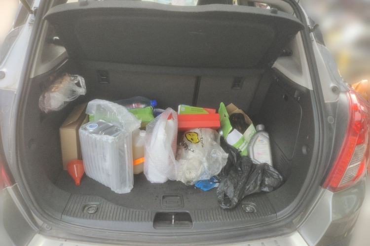 Used Buick Encore 2013 1.4T Automatic Two-Wheel Drive Elite Model Trunk